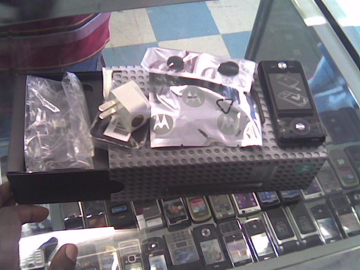 Motorola E6, Camera, Speaker, Video Camera, Bluetooth, Touch Screen, MP3,--BRAND NEW IN THE BOX