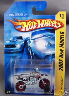 2007 Hotwheels #11/36 Wastelander Red Wheels