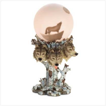 Wolf Globe Lamp