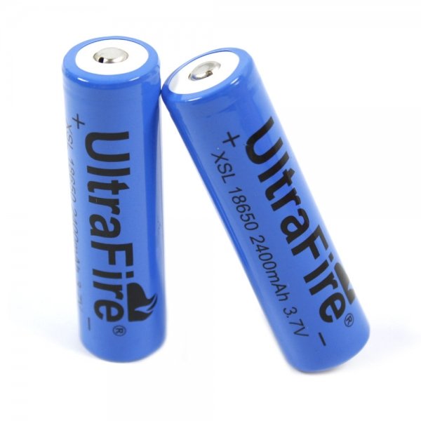 2pcs UltraFire 18650 3.7V 2400mAh Batteries Blue