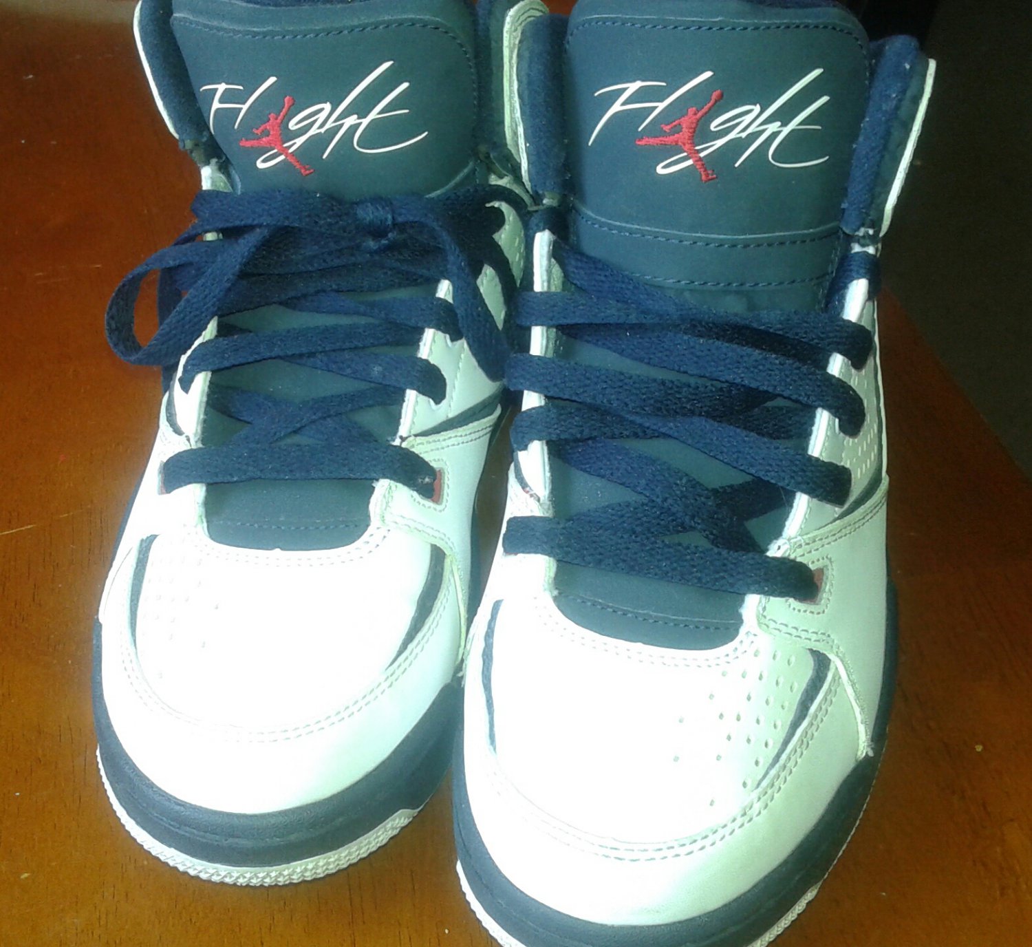 Flight sneaker size 4.5