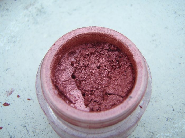 Dragon Eyes Shimmer Eyeshadow