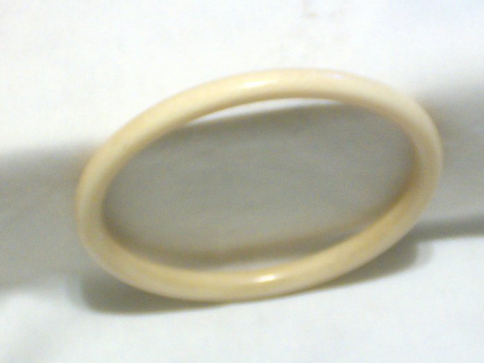 Vintage Ivory Bangle Bracelet ~ Smooth Finish