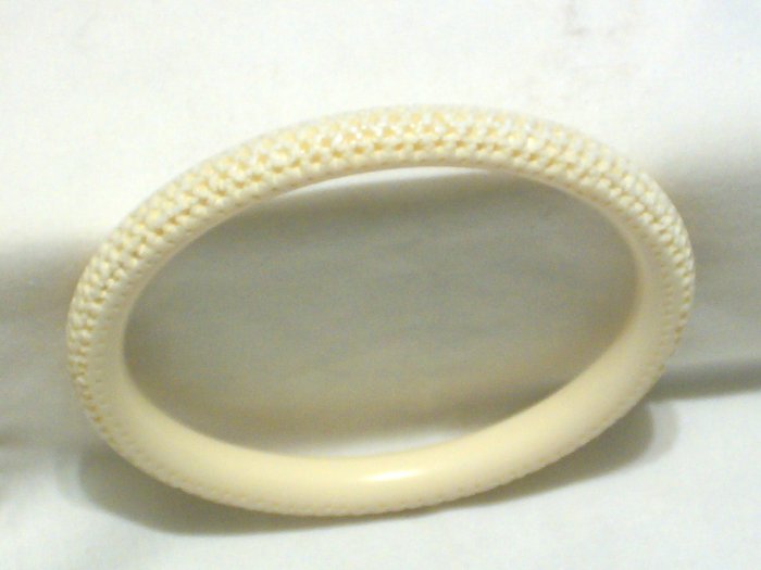 Vintage Ivory Bangle Bracelet ~ Carved