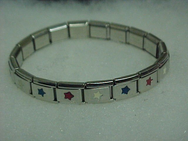 Red/White/Blue Metal Expandable Bracelet A465 tnk-ent