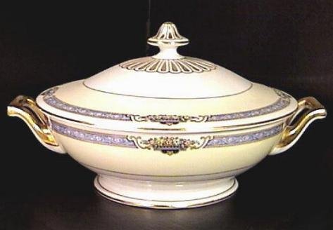 Aragon ROUND COVERED VEGETABLE Dish BAVARIA