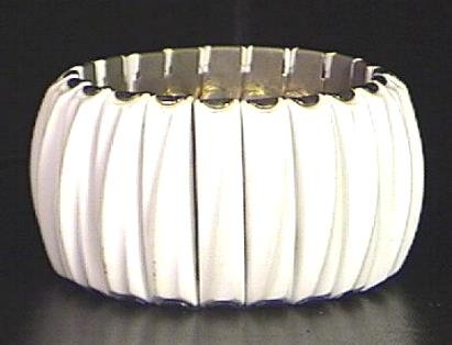Vintage Sculpted Plastic Expansion Bracelet Signed