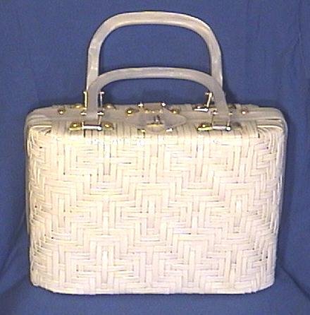 White WICKER HANDBAG w Faux MOTHER Of PEARL