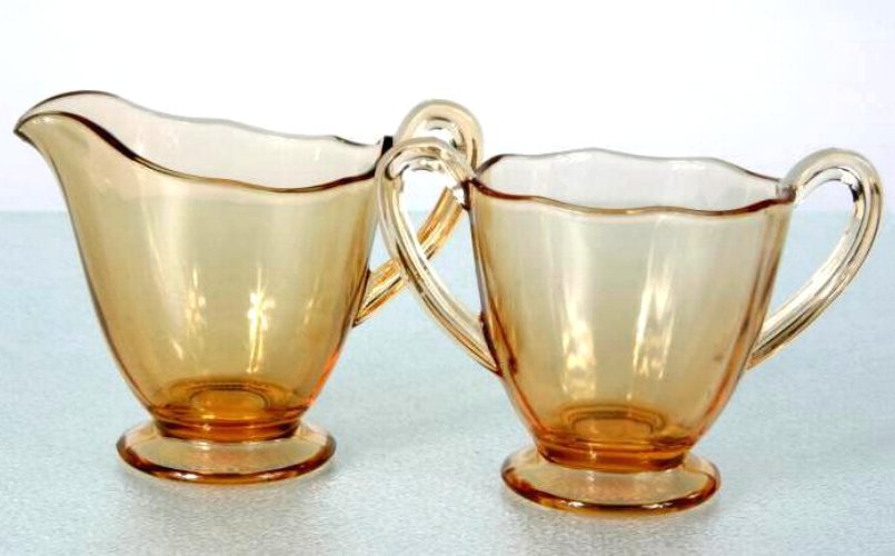 Fostoria 'Fairfax' Creamer & Sugar Amber Elegant Glass