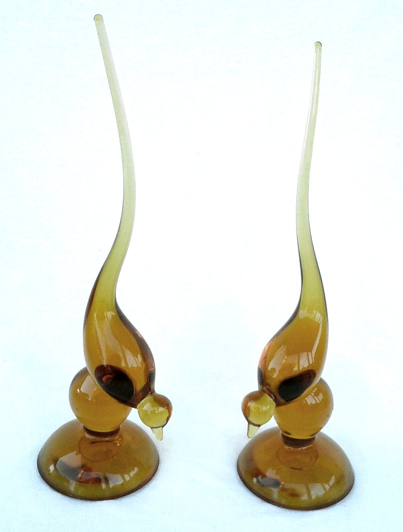 Viking Glass Mid-Century Long Tailed Bird Figurine Honey Amber