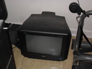 13 inch CRT TV no remote