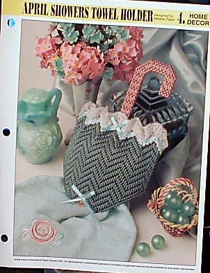 April Showers Towel Holder - EXCELLENT Plastic Canvas Pattern