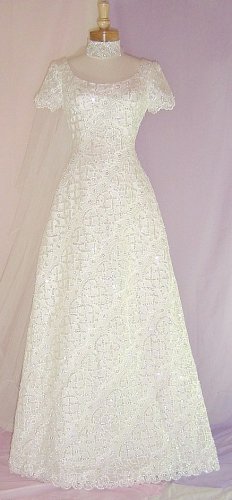 BNWT DELICATE HAND-MADE SEQUIN WEDDING GOWN DRESS SIZE 12