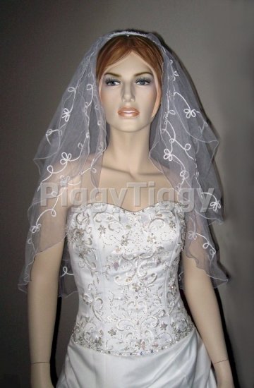 New White 3 Tier Elbow Length Lace Wedding Dress Bridal Tiara Veil Vby2186