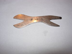 Vintage Mossberg Co. 490 Alligator Wrench