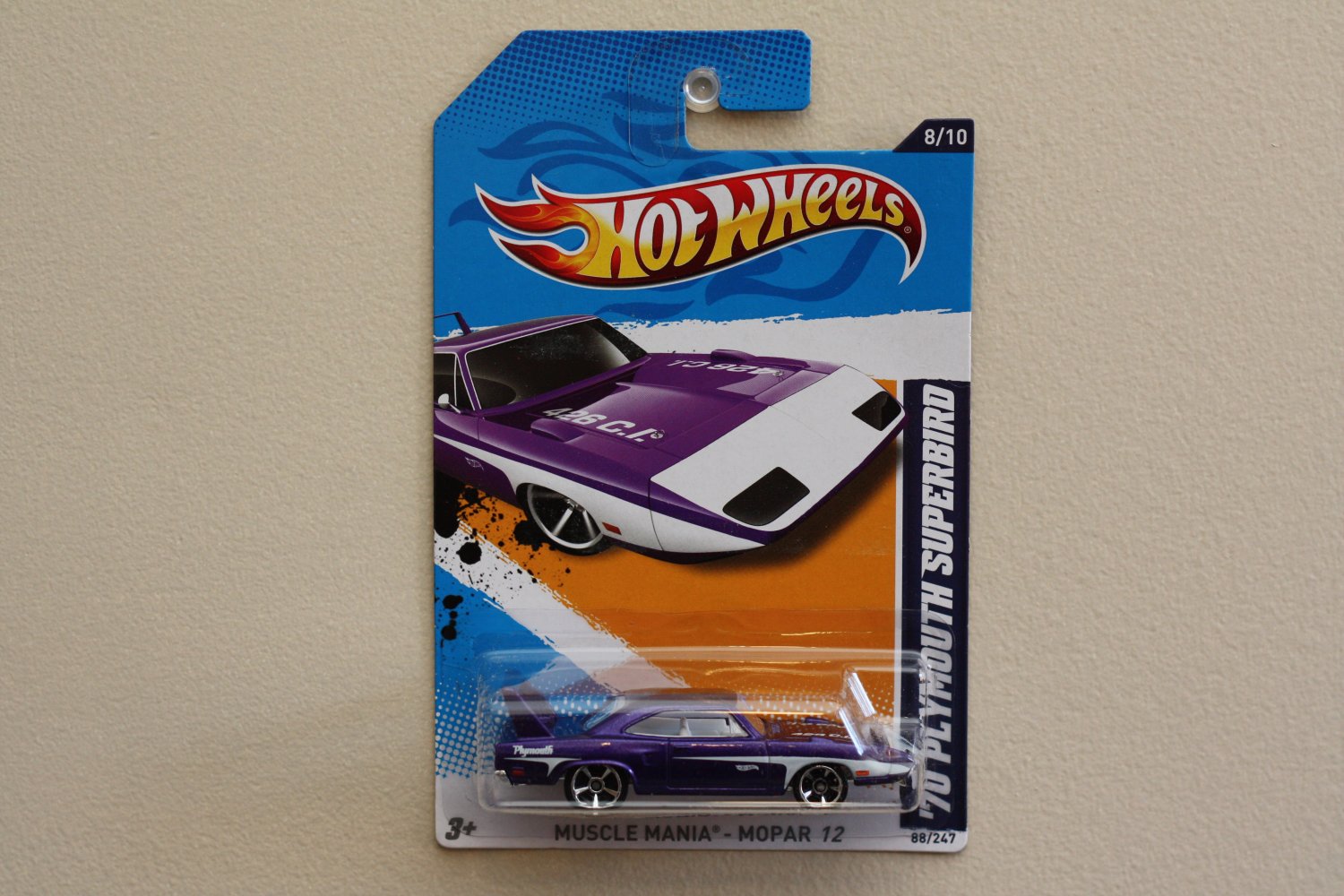 Hot Wheels Muscle Mania Mopar Plymouth Superbird Purple