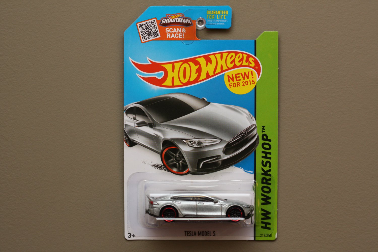 Hot Wheels 2015 HW Workshop Tesla Model S (silver)