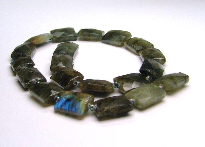 Laboradorite & black dyed freshwater cultured pearl necklace