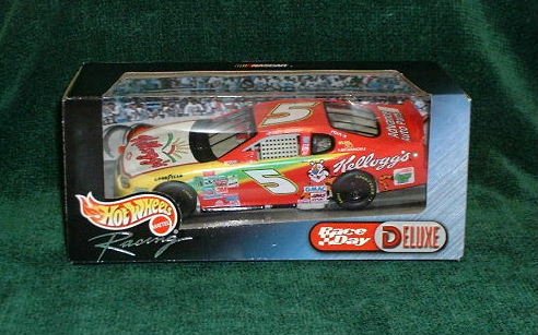 2000 Hotwheels Nascar 1/24 Kelloggs #5 Terry LaBonte