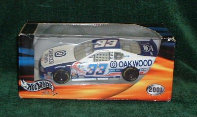 2001 Hotwheels Nascar 1/24 Oakwood Homes #33
