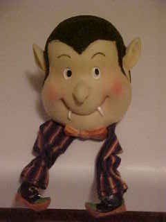 NEW CHARMINGLY DEVILISH VAMPIRE FIGURINE SHELF SITTER