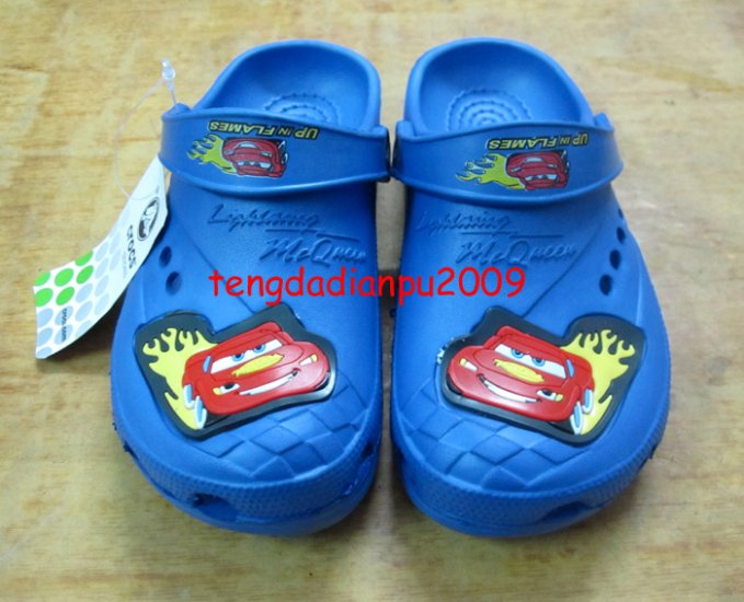 new CROCSâ„¢ cars McQueen blue boy's sandal shoe sz:24 30