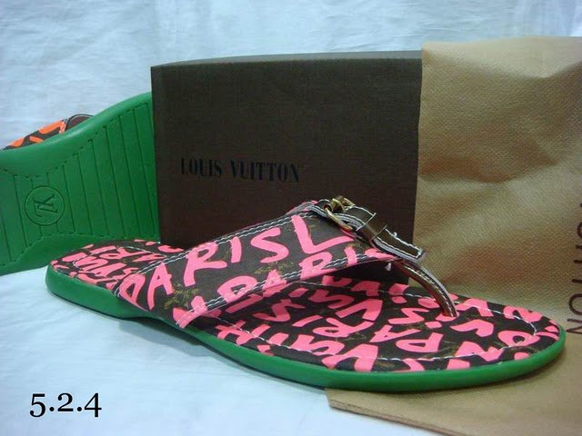 2010 New Style High-class Slippers Size 39---46