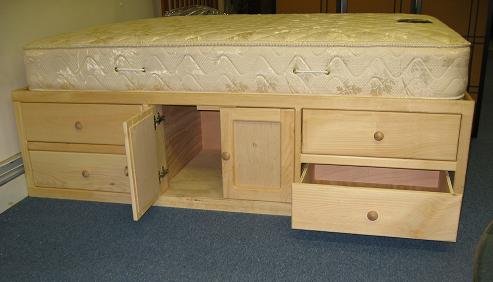 STORAGE BED