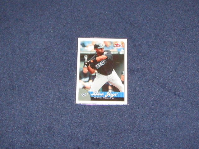 2007 Fleer Vernon Wells #13 Blue Jays