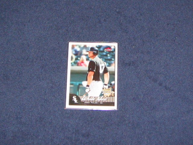 2007 Fleer Rookie Josh Fields #332 White Sox