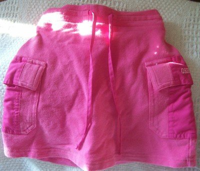 FREE SHIPPING!! GENTLY USED OshKosh Girls Pink Skort Size 3 3T