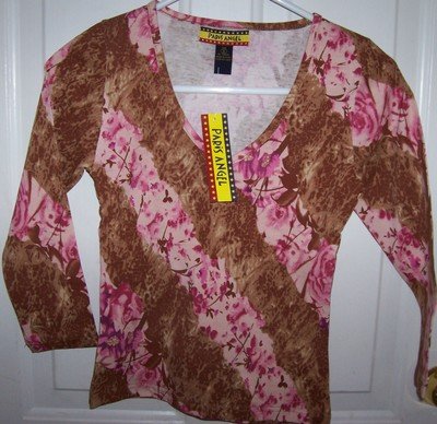 FREE SHIPPING!! Pink Safari Animal and Flower Print Shirt Juniors Size Small