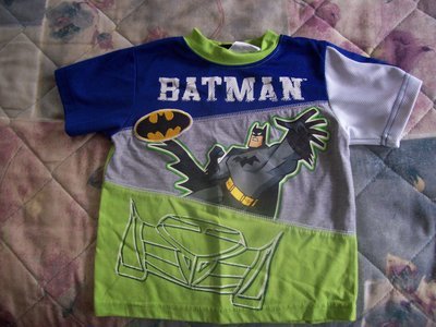 FREE SHIPPING Gently Used Boys 3T Batman Tshirt