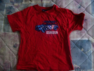 FREE SHIPPING Gently Used Red oshkosh Boys 3/3T Tshirt