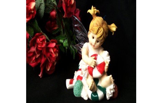 My Little Kitchen Fairy Fairy Witn Bon Bon Candy Figurine