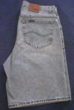MENS LEE Riveted Blue Jean Shorts - Waist 32