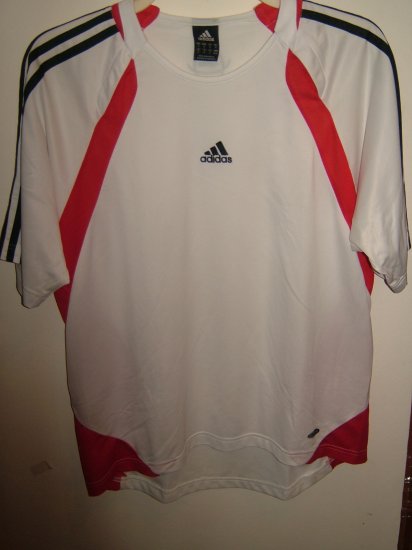 ADIDAS football training jersey (SIZE M)