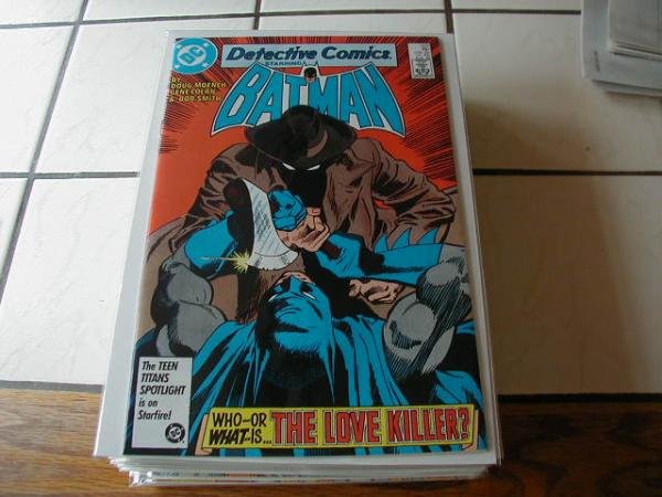 DETECTIVE COMICS #565 VF/NM