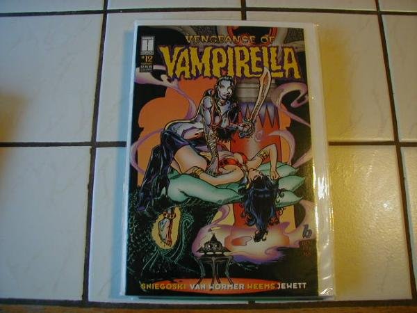 VENGEANCE OF VAMPIRELLA #12 F/VF