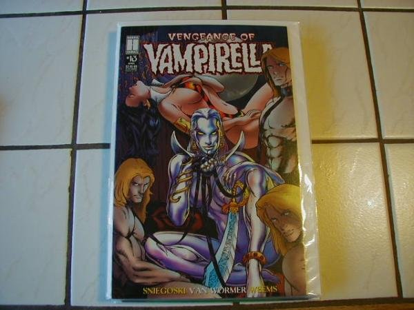VENGEANCE OF VAMPIRELLA #13 VF