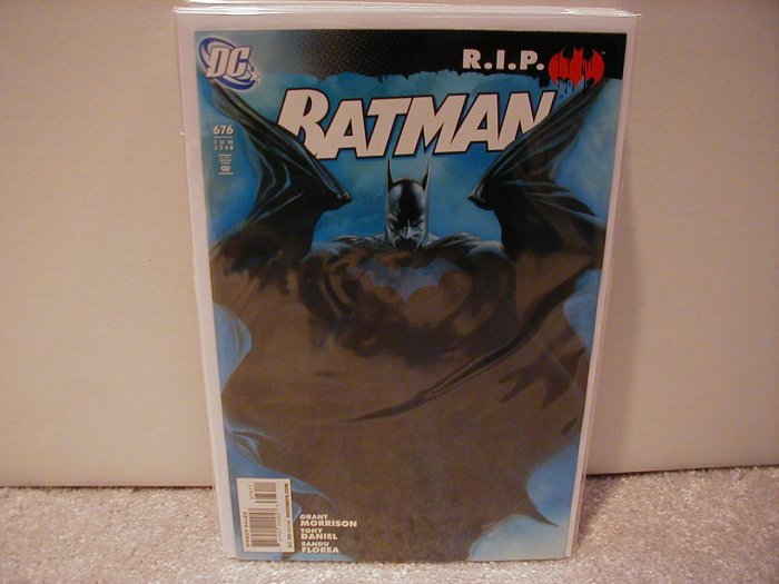 BATMAN #676 NM (2008)