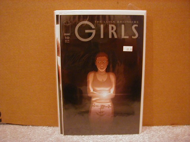 GIRLS #10 VF/NM LUNA BROTHERS,SWORD
