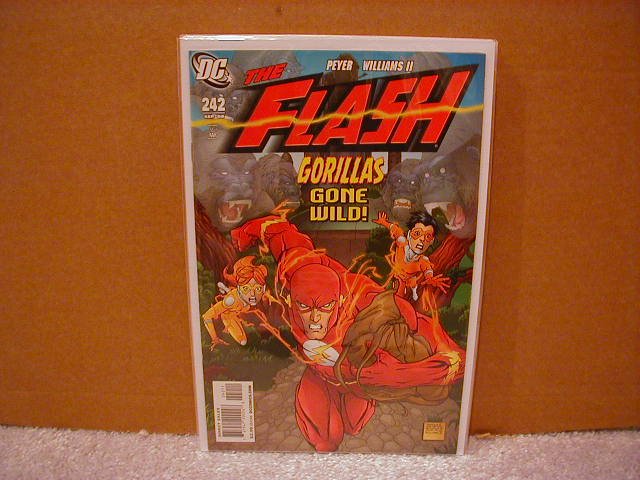 FLASH #242 NM (2008)