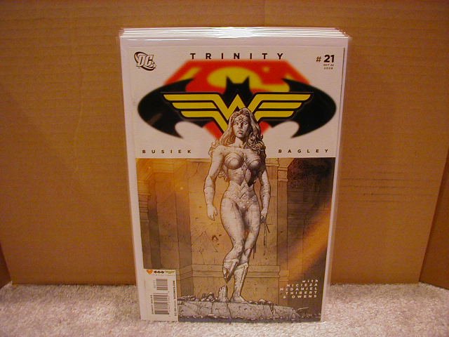TRINITY #21 NM (2008) SUPERMAN, BATMAN, WONDERWOMAN