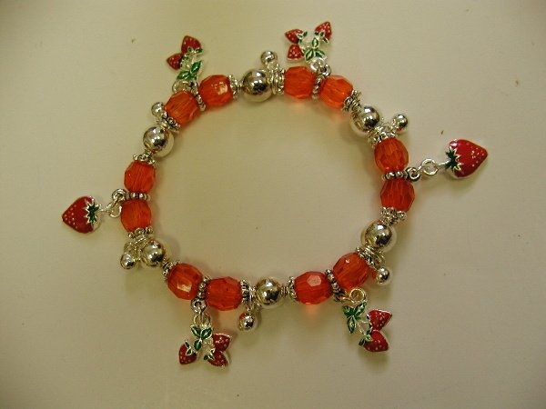 FREE SHIPPING! Strawberry Beaded Charm Bracelet