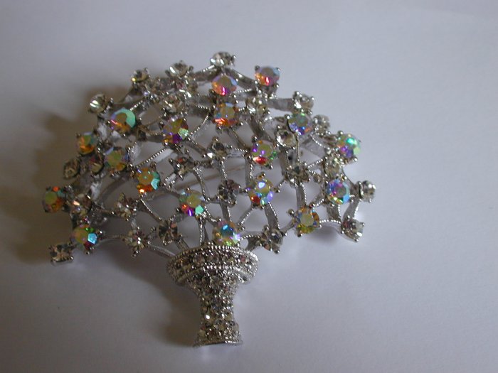Swarovski Pin Broach Stunning