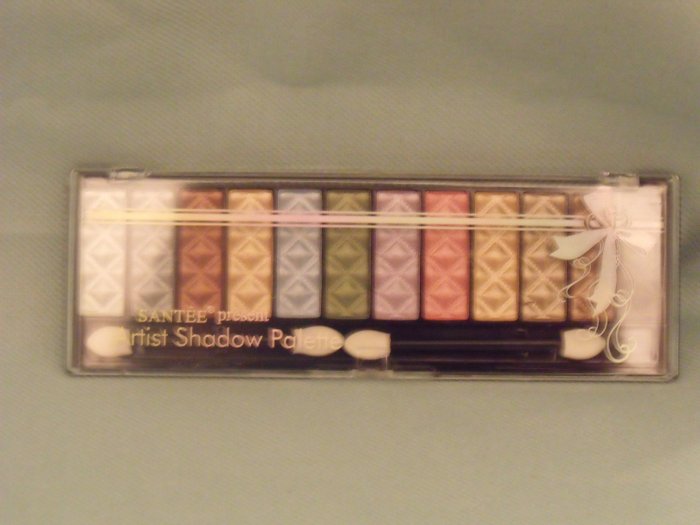 Eye shadaow palette