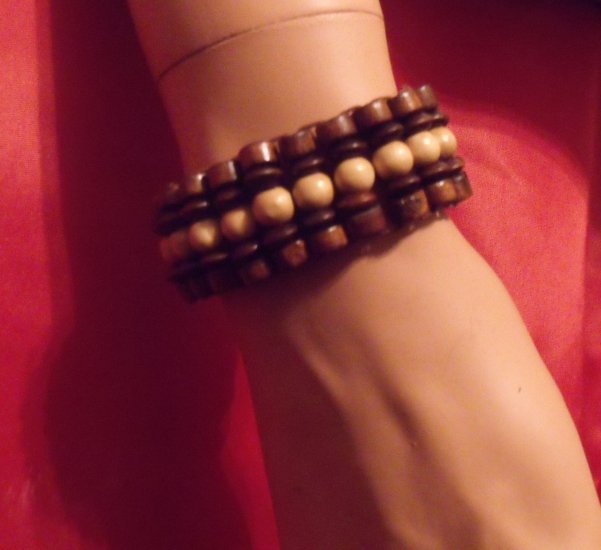 Wooden stretched bracelets