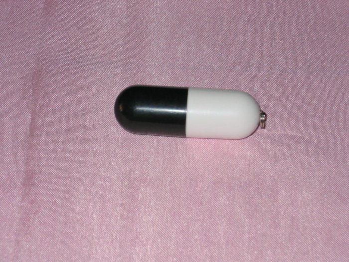Capsule (Black)