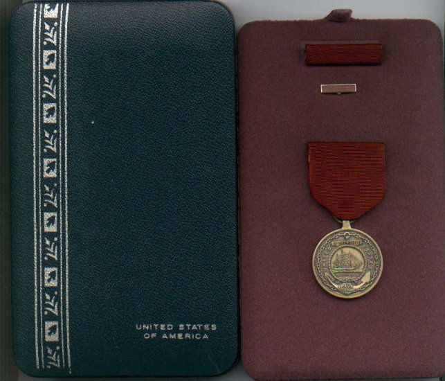Navy Good Conduct medal in case with ribbon bar and lapel pin